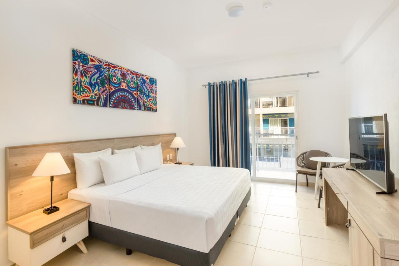 Decameron La Marina Guayabitos, Ramada All-Inclusive Resort Rincon de Guayabitos Dış mekan fotoğraf
